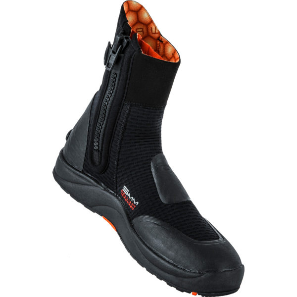BARE 7mm Ultrawarmth Boots are the thickest boot they make with hard sole and Celliant lining improves warmth and has a zipper for easy donning