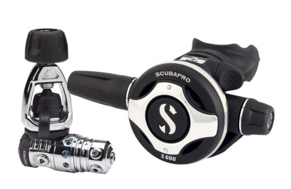 scubapro mk25 evo s600 regulator yoke chrome plated brass first stage and accent ring on second stage