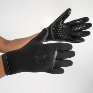 Fourth Element 5mm Hydrolock Gloves all black with wrist seal, fluid seam welds, textrured palm